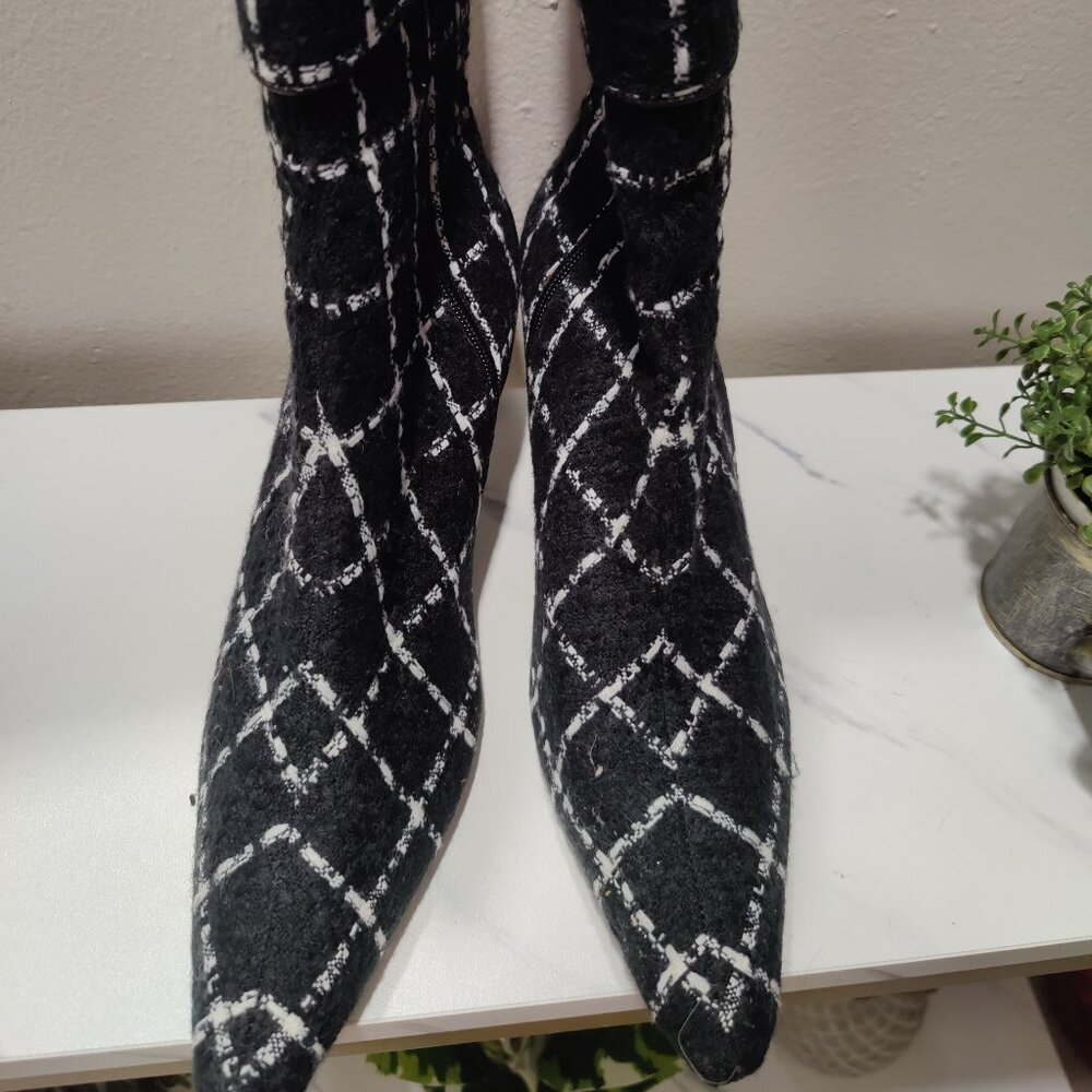 Newport News black/white checkered booties